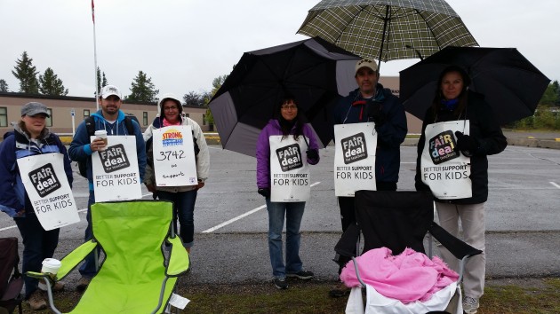 Teachers' picket outside Spruceland Traditional Elementary School this week