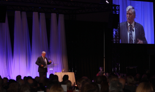 BobEwertMemorial_Dallaire-001