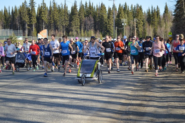 Runners kick off Rural Medicine fundraiser on Heather Road. Photos 250News