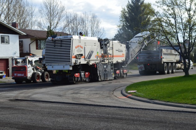 Milling on Hunter Avenue at Killoren Crescent Thursday. 250News photos