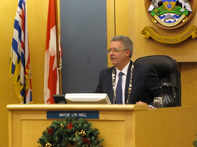 Mayor Lyn Hall presides over his first meeting of City Council Dec 1, 2014. 250News archive