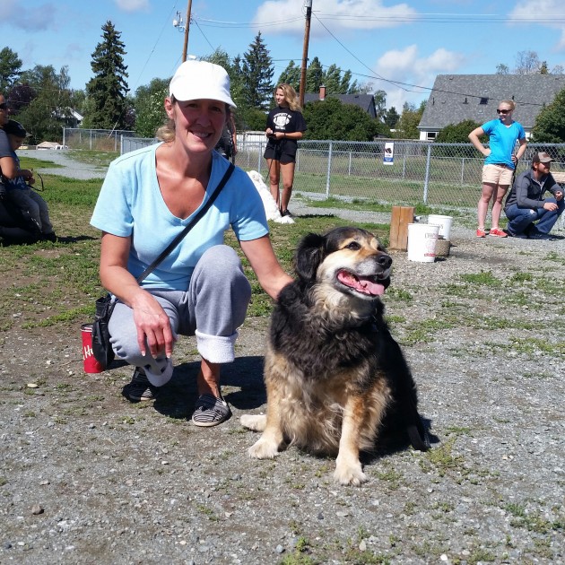 Tanya Aske with Burnie, a Border Collie cross and winner of the Waggiest Tail competition - photos 250 News