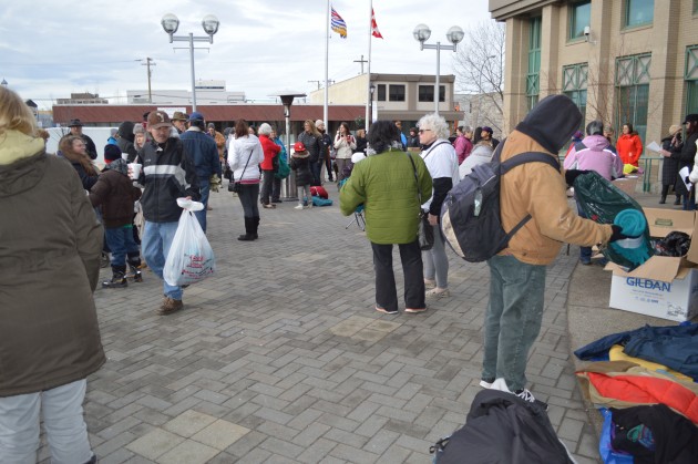 Scores of donors and recipients turned out for the Chiliblanket event Saturday. Photo 250 News