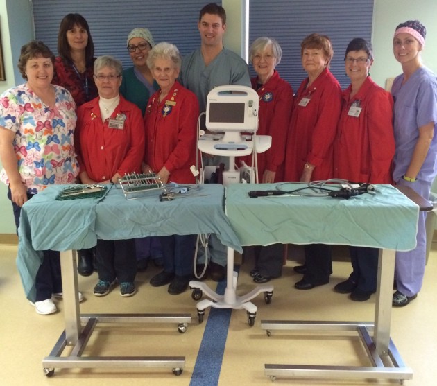 Quesnel Auxiliary Donation Dec 2015_pic