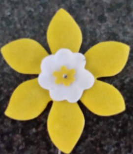 daffodil pin