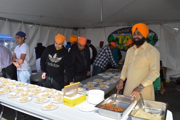 Cab drivers prepare Golgappa for the large crowd that was on hand for Vaisakhi festival