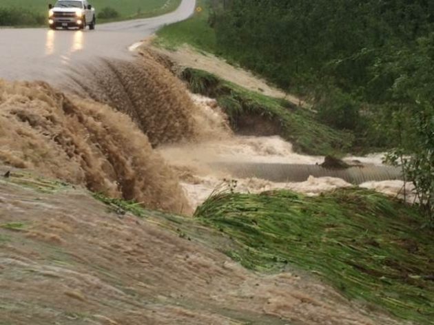 mason-semple-road-near-bc-highway-97-june-2016_27713486595_o