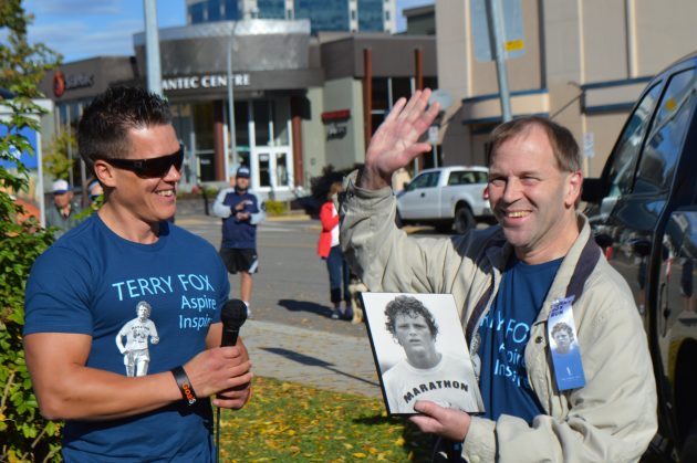 Jim Terrion receives special plaque from Lead Organizer Scott McWalter at Sunday's Terry Fox Run in Prince George. Photos 250News