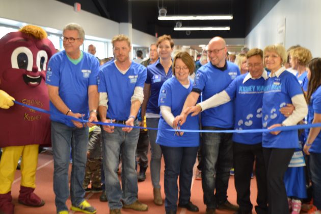 Ribbon cutting kicks off the 2016 Prince George Kidney Walk on Sunday. Photos 250News