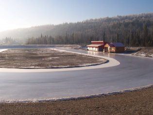 iceoval_day-630x473
